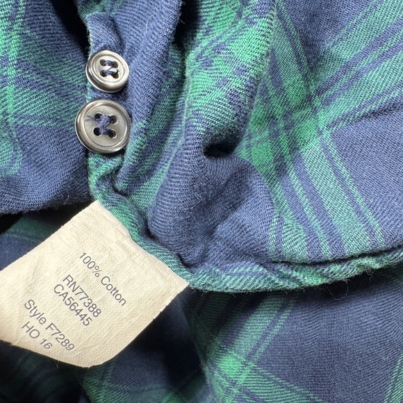 J.Crew Factory Women’s Lightweight Flannel Boy Fit Green Blue Plaid Button Top L - Picture 13 of 13